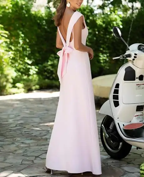 

Slimming Women's Dress 2026 Summer Solid Color Round Neck High Waisted Backless Lace Up Sleeveless Dress Suitable for Banquets