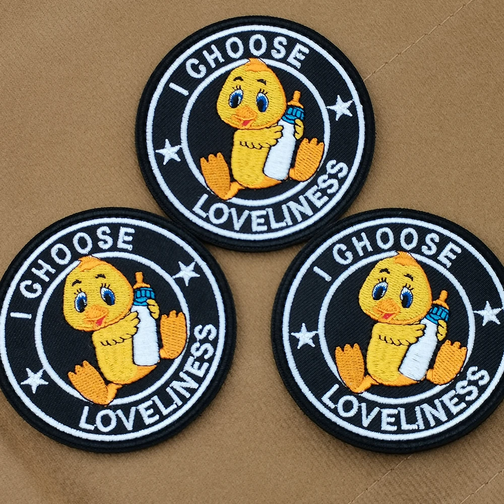 I CHOOSE LOVELINESS Duck Hold Feeding Bottle Embroidery Animal Cute Cartoon Duck Fabric Patch For Bag Hat Shirt Outdoor Applique