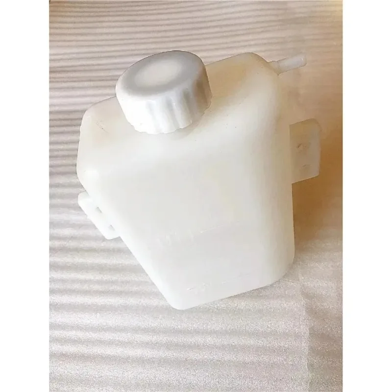 Tractor Genuine Part  Liquid Reservoir Overflow Cap for John Deere 6B904 954 5E1004 NF101588