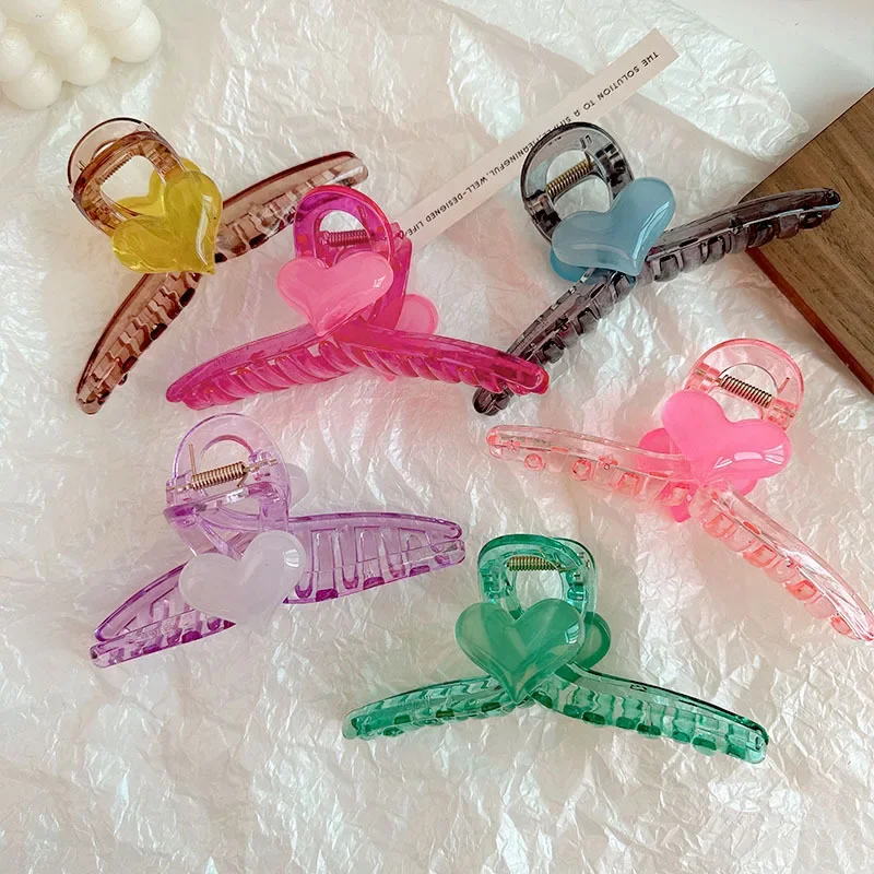 

Korean Sweet Heart Hair Claw Clips Summer Charm Transparent Jelly Color Hairpin Headwear Hair Accessories for Women 2023 New