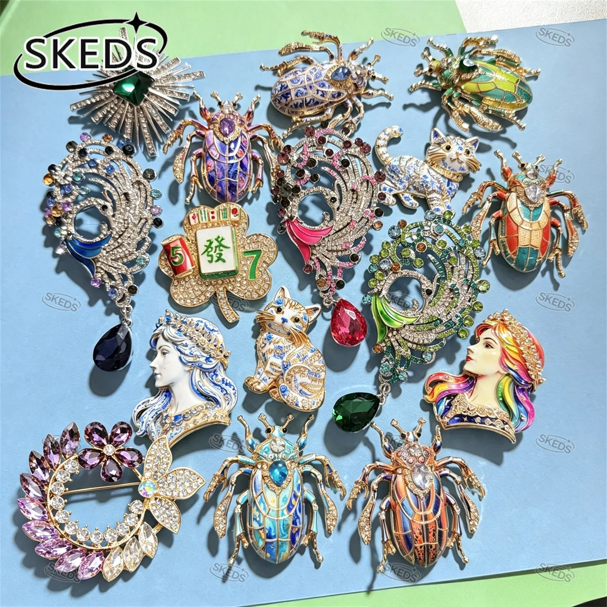 SKEDS Retro Victorian Vintage Brooch Assorted Styles Rhinestone Animal Portrait Floral Lapel Pins Jewelry for Women Collectors