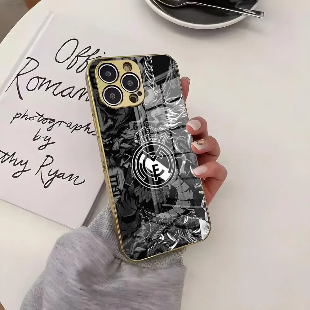 Luksusowe etui na telefon z motywem znanej drużyny piłkarskiej M-madrid, eleganckie złote etui na iPhone 16 15 14 Plus 13 11 12 Pro Max, galwanizowane. — zdjęcie produktu 2