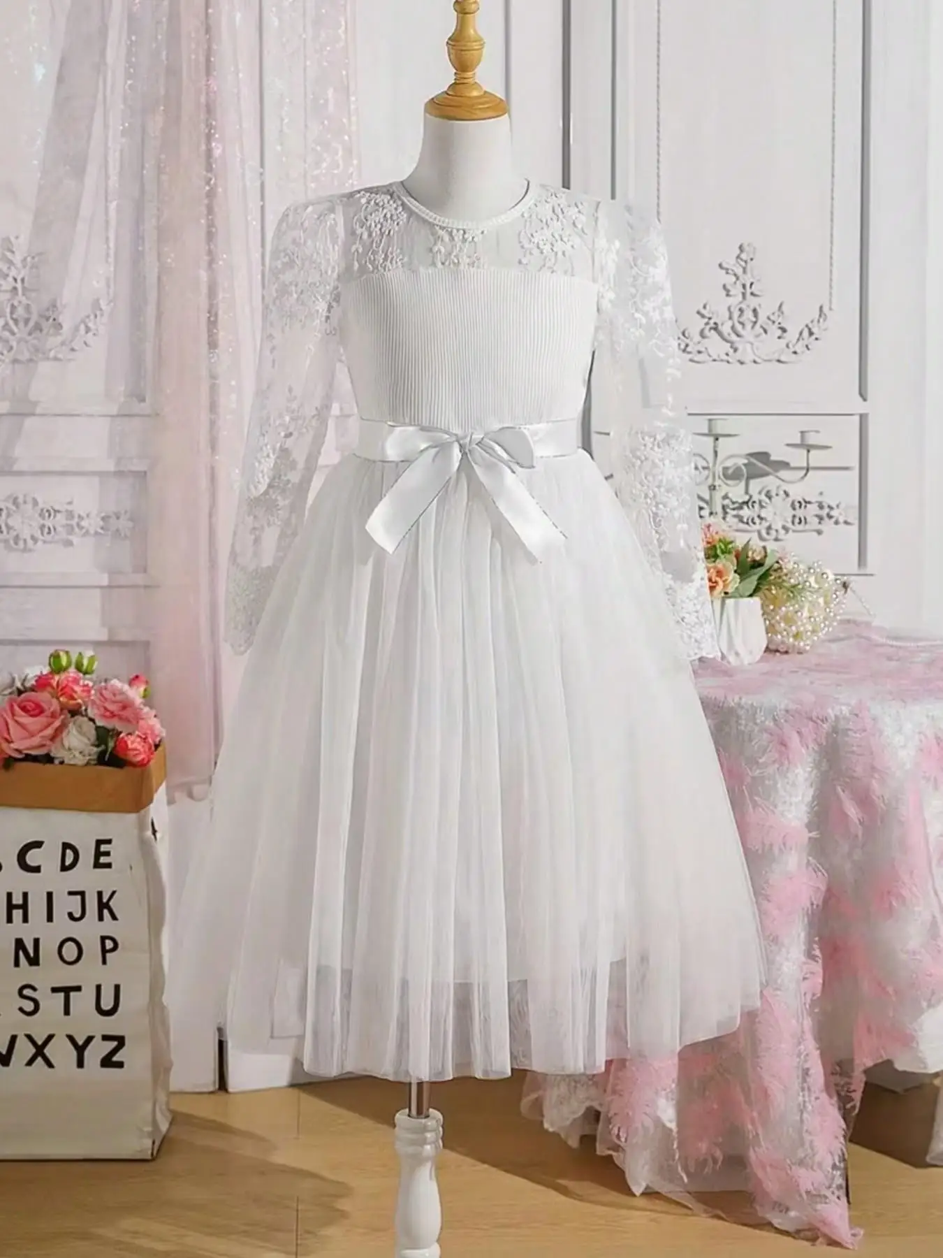 Toddler Girls' Elegant Lace&Tulle Party Dress Slim-Fit Hearts Pattern Formal Wear Perfect for Flower Girl Christening Fall Winte