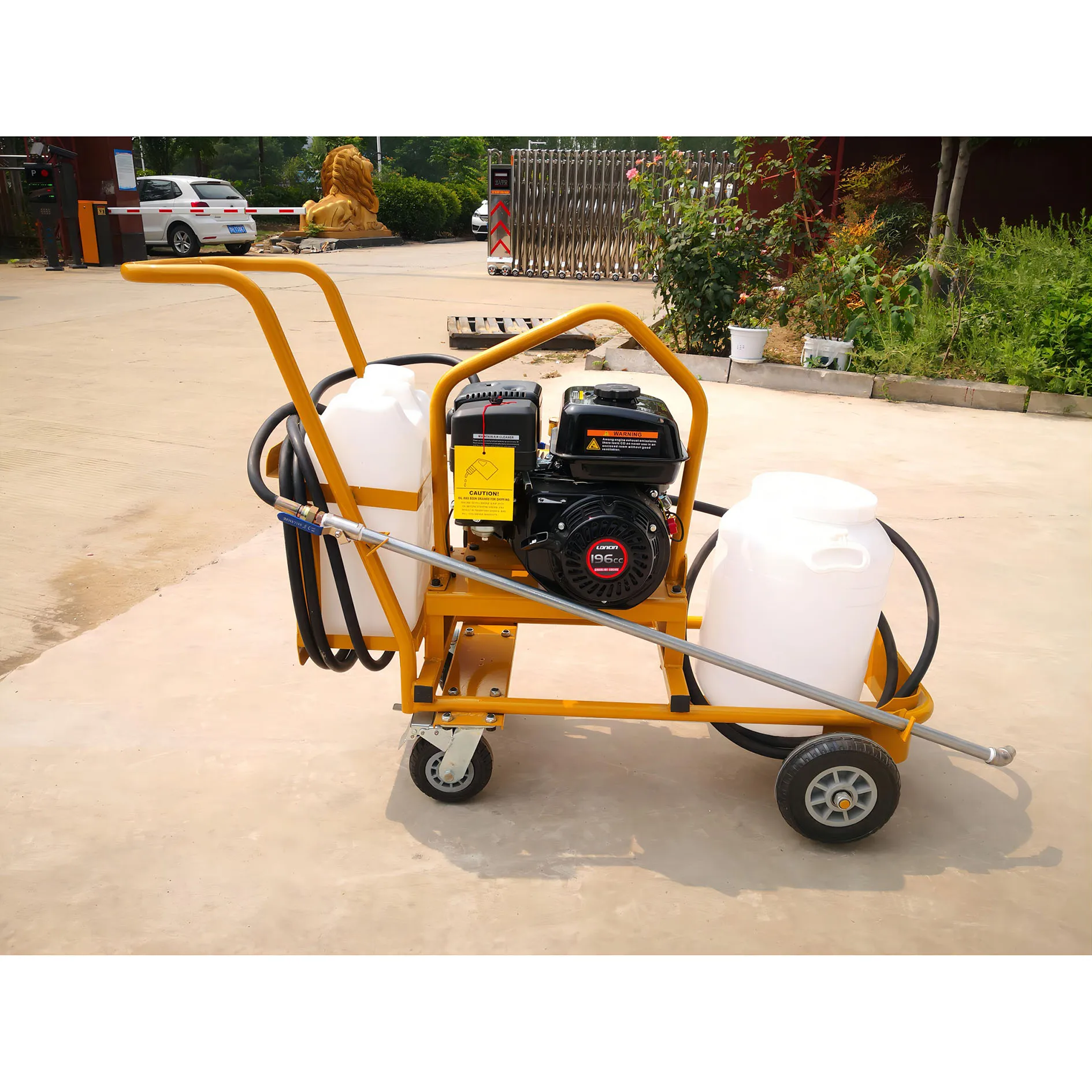 

Factory Price Road Construction Machinery 18LC Power Emulsified Asphalt Spreader