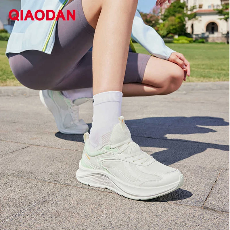 QIAODAN Women's Running Shoes 2025 Summer Mesh Breathable Sports Shoes Lightweight Gym Fitness Training Sneakers QXB022251212