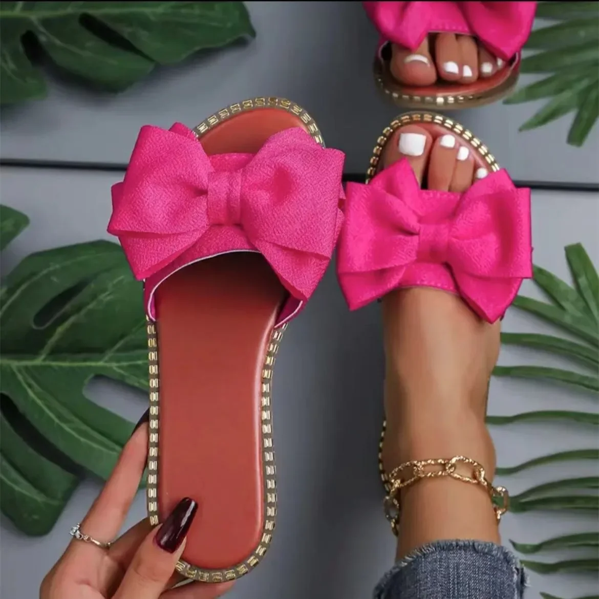 New flat-bottomed rhinestone bow one-word slippers for women to wear solid color light cloth cool slippers
