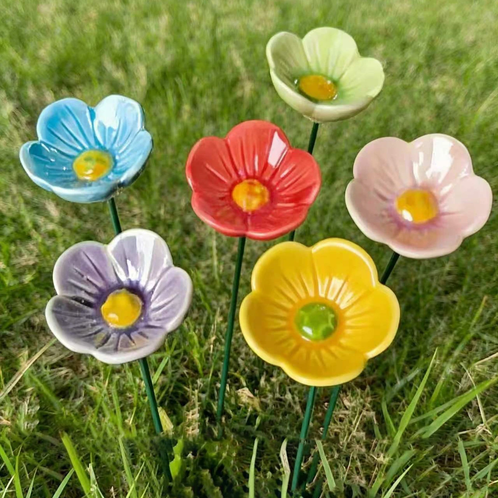 Ceramic Cute Garden Bees Feeder with Ground Stake Pollinator Water Bowl Artificial Flowers Bee Bowl for Garden Pollinators