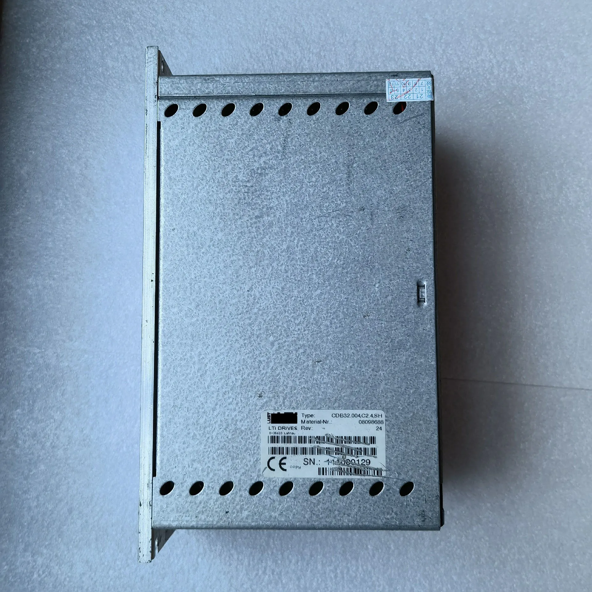 CDB32.004.C2.4.SH เซอร์โวไดรฟ์พร้อมการรับประกัน