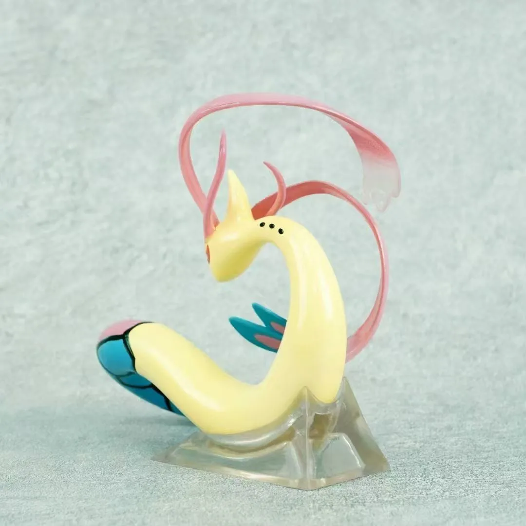 Leuke Anime Pokemon Milotic Milobellus Feebas PVC Action Figure Game Standbeeld Collectible Model Kinderen Speelgoed Bureau Pop Geschenken 12 cm