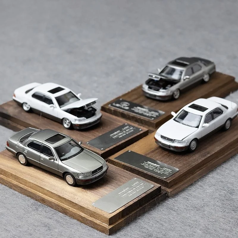 

FineWorks 1:64 First Generation LS400 Alloy Open Top Car Model