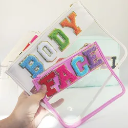 Borsa cosmetica in PVC di 2 dimensioni vendita in fabbrica patch per lettere trasparenti da viaggio sacchetti da toilette per il trucco regalo della squadra della festa di compleanno