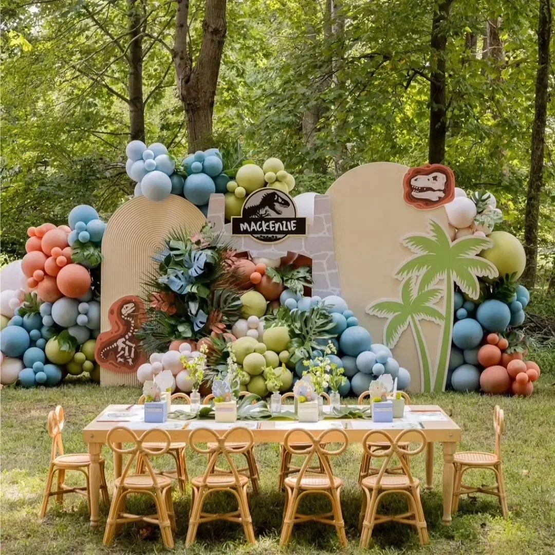 

Коммерческие уличные обеденные стулья из ротанга (Индонезия), детские столы и стулья из ротанга для аренды на мероприятия