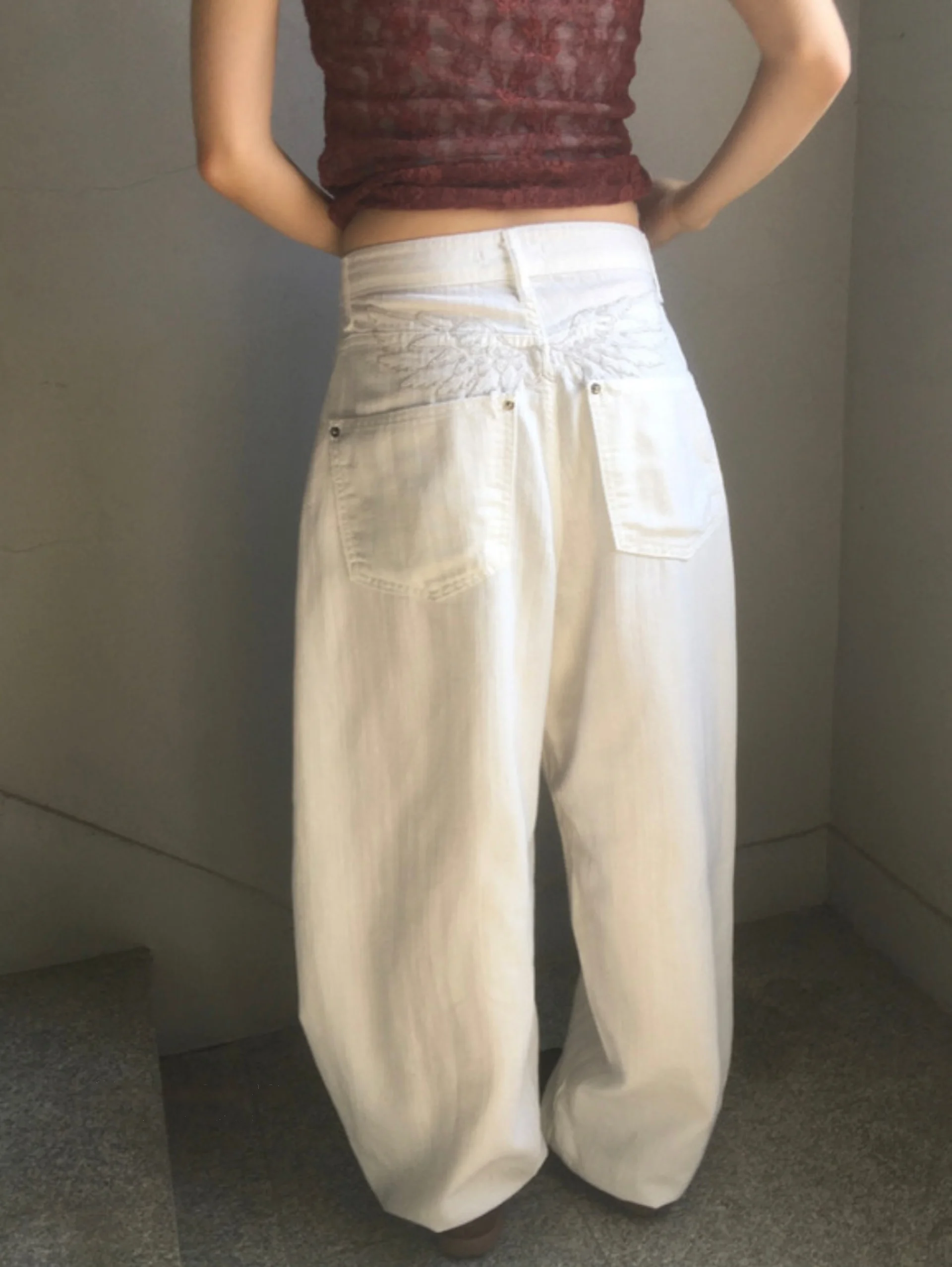 

Street Sle Clean White Embroidered Wings Jeans Ladies High Waist Loose Fit Denim Pants Y2K Dry Faionable Exclusive pe