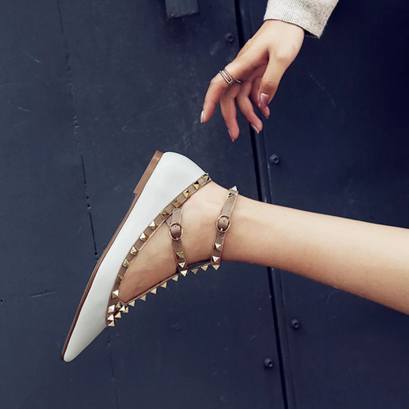 

Summer Rivet Soft Sole Women Shoes Pointed Toe Buckle Strap Sandals Cover Heel Mary Janes Zapatos Mujer