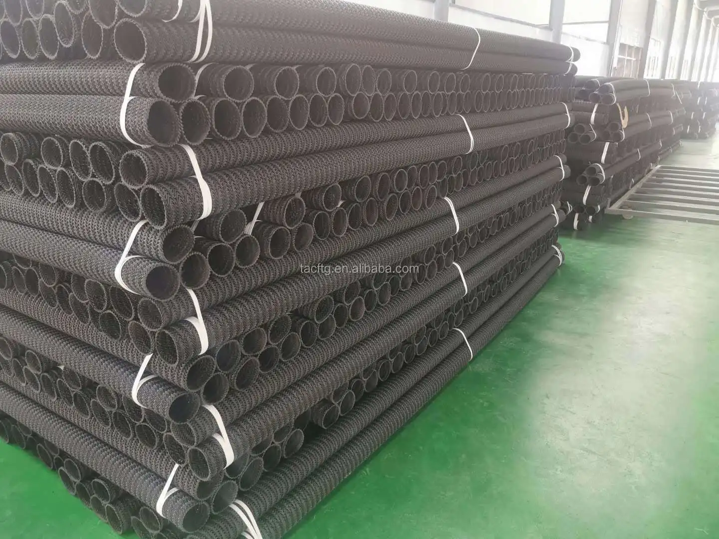 Quickly Removes Water From Roadbed Prevents Road Damage Rigid Permeable Plastic Pipe for Garden Dam for Highway Drainage System