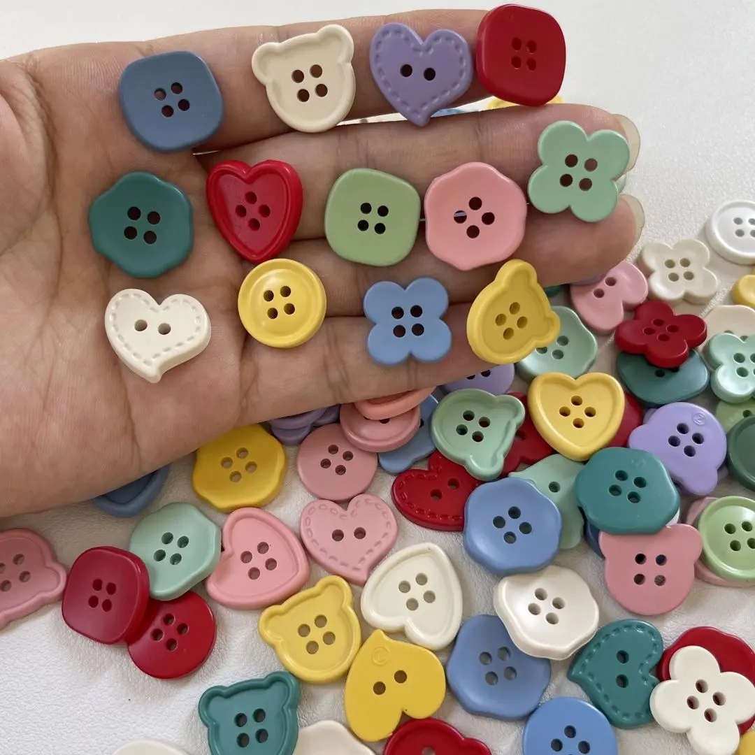 

12/16/40pc Multi Style Mixed Cute Button Hair Clip Hat Scarf Clothing Decoration Resin Button Sweater Coat DIY Craft Supplies