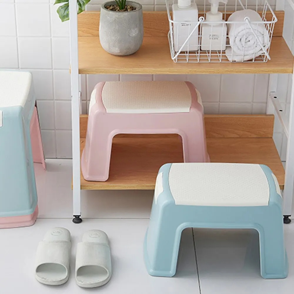 Household Plastic Stool Thickened Shoe Changing Stool Creative and Fashionable Small Stool Anti Slip Children\'s Handle Stool