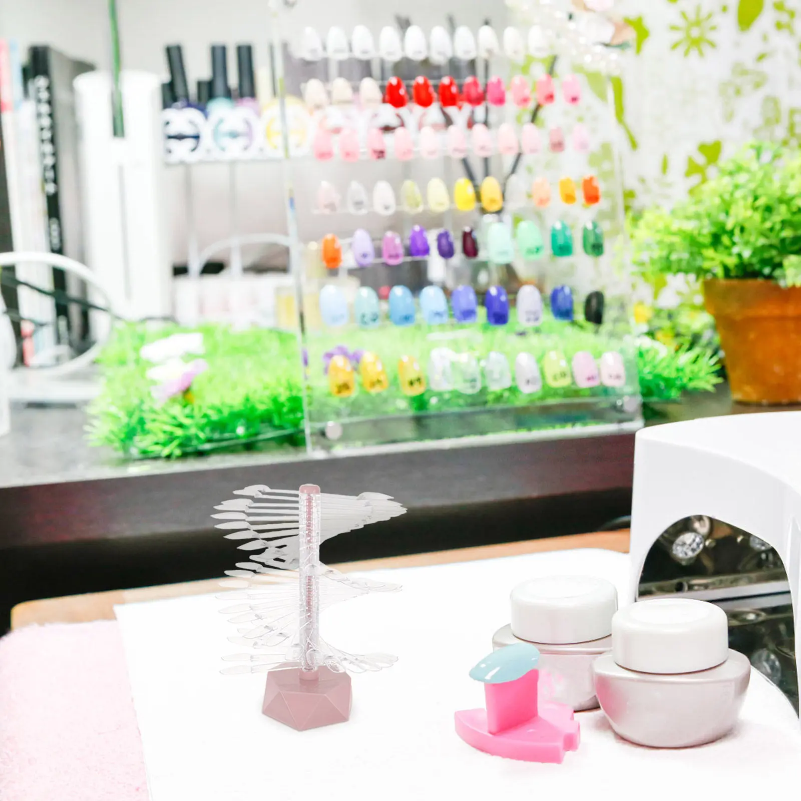 

Прозрачная подставка-держатель для образцов цветов накладных ногтей (типсов) для нейл-арта