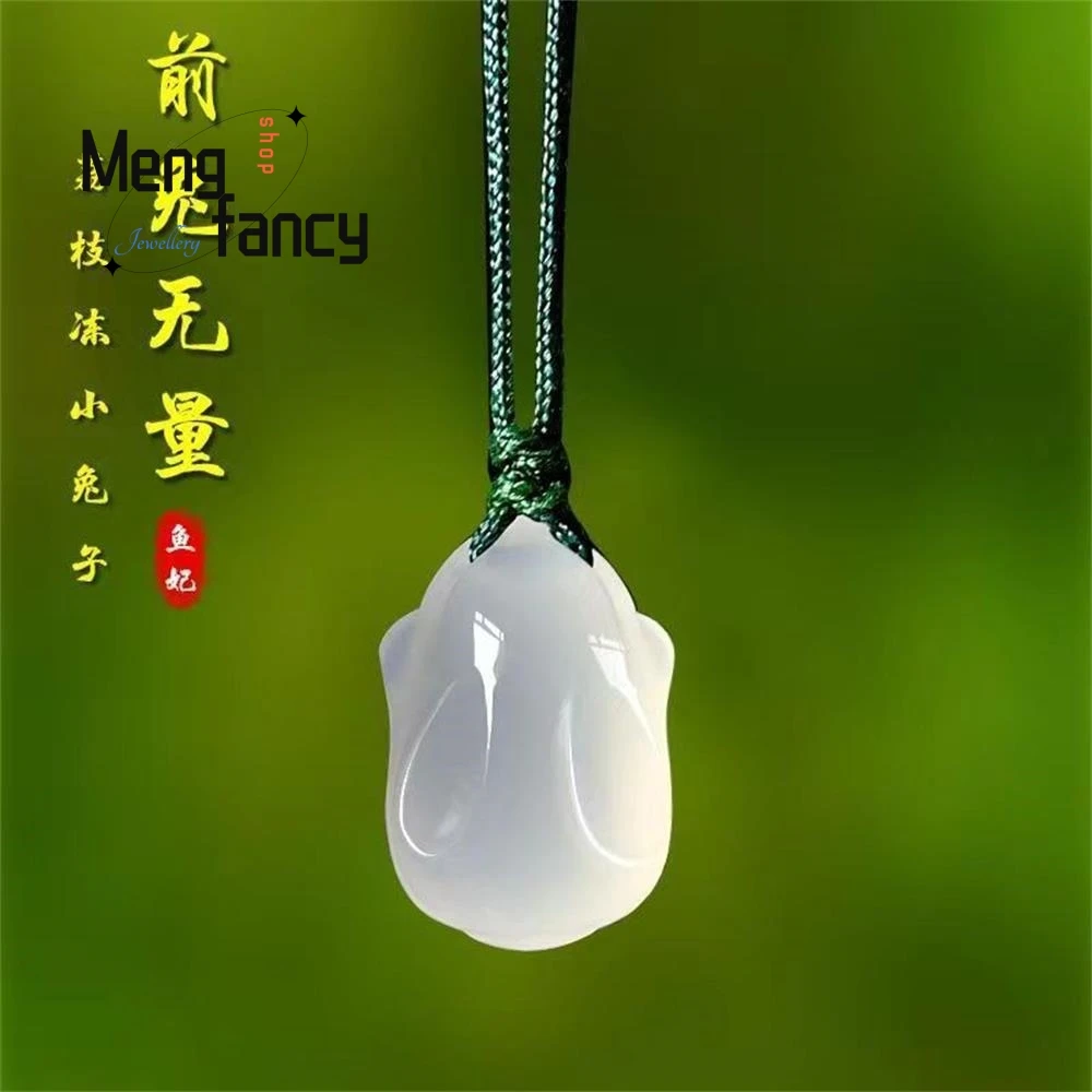 Natural Ice-grade Agate Chalcedony Three-dimensional Bunny Exquisite Elegant Simple High-grade Pendant Luxury Fashion Jewelry