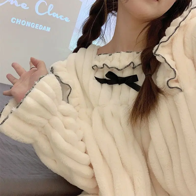 بيجامة نسائية من الصوف المرجاني موديل جديد للخريف والشتاء فستان نوم من الفلانيل بدلة نوم مبطنة بالصوف بيجامة لطيفة وسميكة ملابس منزلية