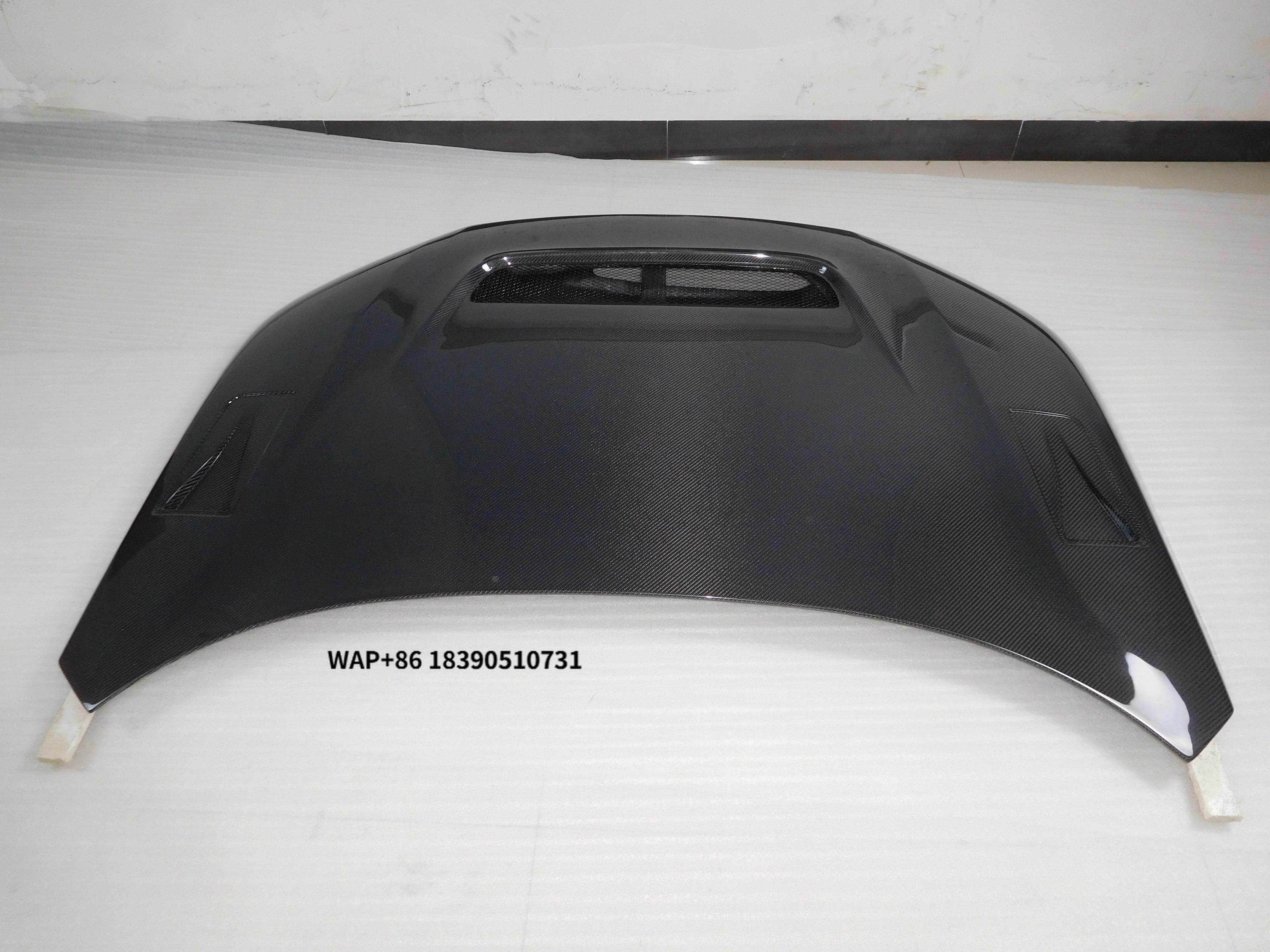 

VA style Carbon fiber car engine hood for Civic Type R FL5 2022