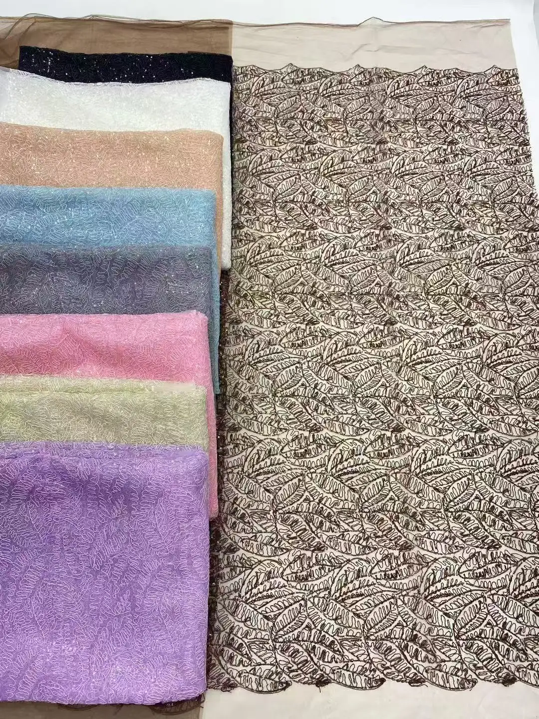 

High Quality 2025 Laces Fabric for African 5 Yards Wedding Beaded Lace Fabric with With Sequin Fabrics for Party Sewing