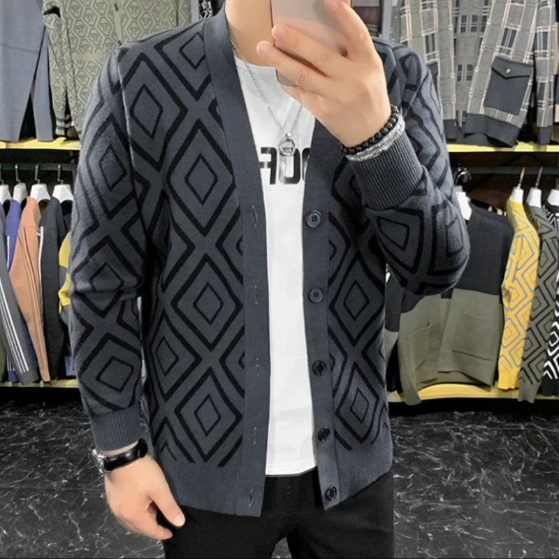 

British Style Men Diamond Check Color Contrast Cardigan Men's Sweater Fashion All-match Cardigan Men's Casual Slim-fit Knitwear