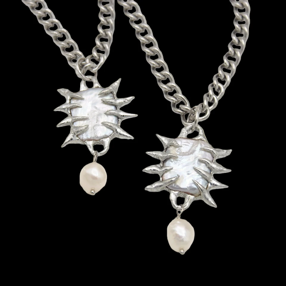 

Brutalist Stainless Steel Y2k Necklace Freshwater Pearl Spiky Lead-free Solder Rectangle Square Bubble Claw Jewelry Gift