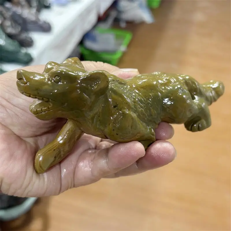 

Natural Red Jasper Wolf Carving Reiki Faith Handicraft Ornaments Healing Home Decoration Gift 1pcs