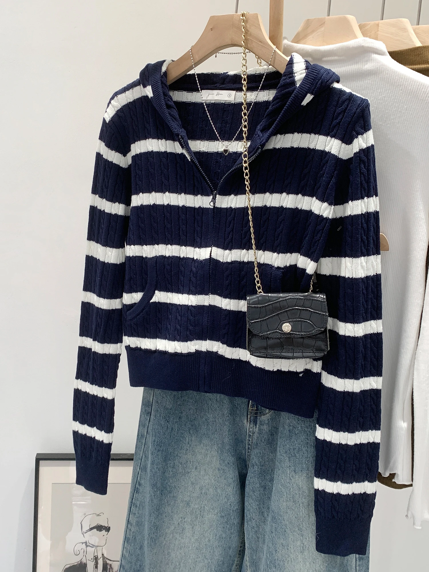 

Chic Short Hooded Zipper Knitted Sweater Coat Women's Autumn Winter Striped Loose Fit Soft Nylong Fiber Long Sleeve Cardigan