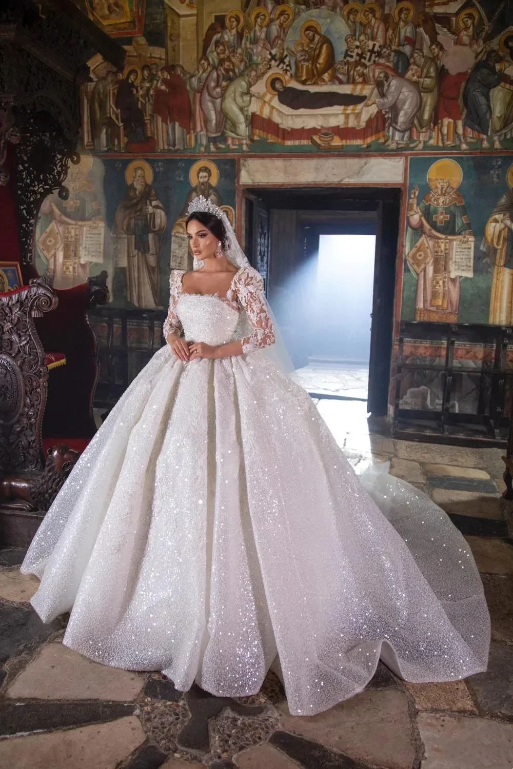 Flavinke مخصص جديد الكرة ثوب الأميرة فساتين زفاف يزين الترتر طويلة الأكمام الدانتيل الكشكشة زي العرائس حجم كبير