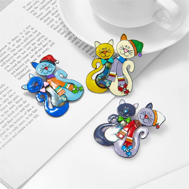 YAOLOGE Colorful Enamel Wear Hat Scarf Two Cats Brooch Pins For Women Unisex Cartoon Cute Christmas Animal Brooches Jewelry Gift