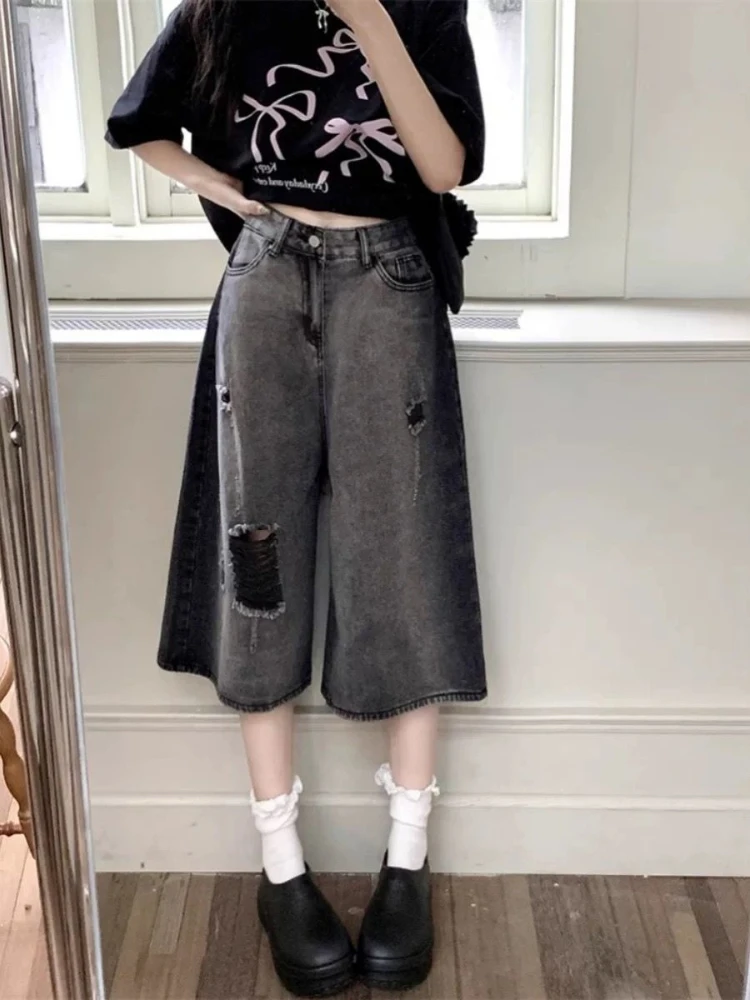 

Vintage Dark Grey Ripped Denim Shorts Women High Waist Wide Leg Knee Length Summer Casual Pants