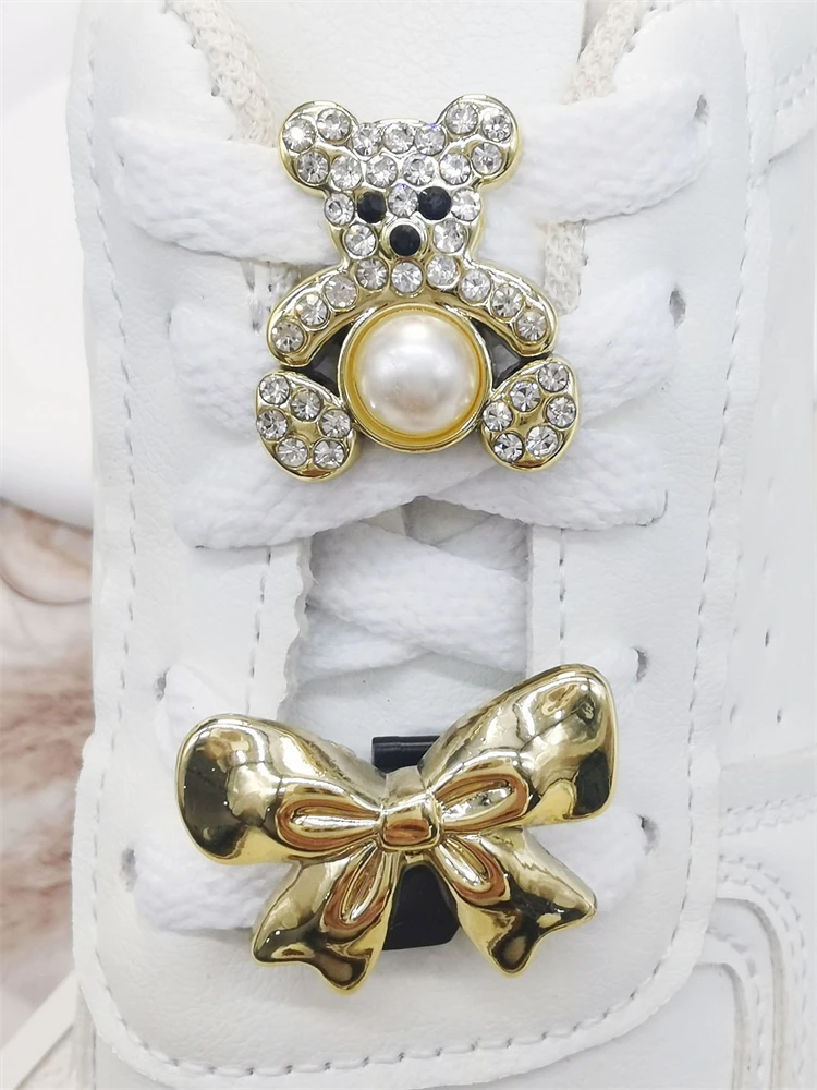 

2/4 шт. Подвески для шнурков для обуви, аксессуары из АБС-пластика, зажимы для обуви своими руками, стразы, украшения в виде медведя и банта, булавки для шнурков, пряжки для женских кроссовок