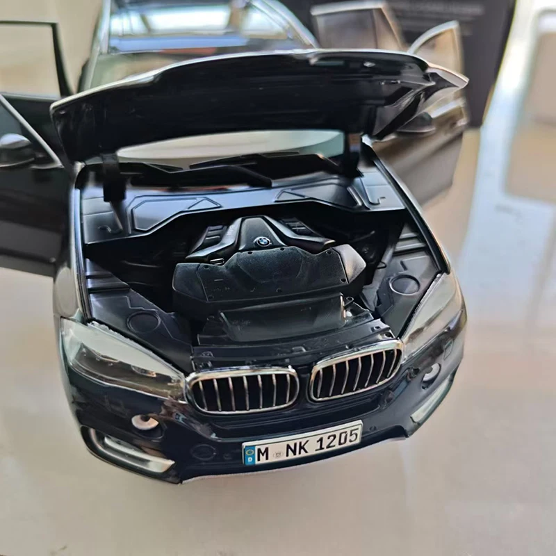 Diecast 1/18 Scale Model Car BMW X5 F15 2012 Model Car Original Box BMW X5 Car Model Toys for Boys Gift In Stock