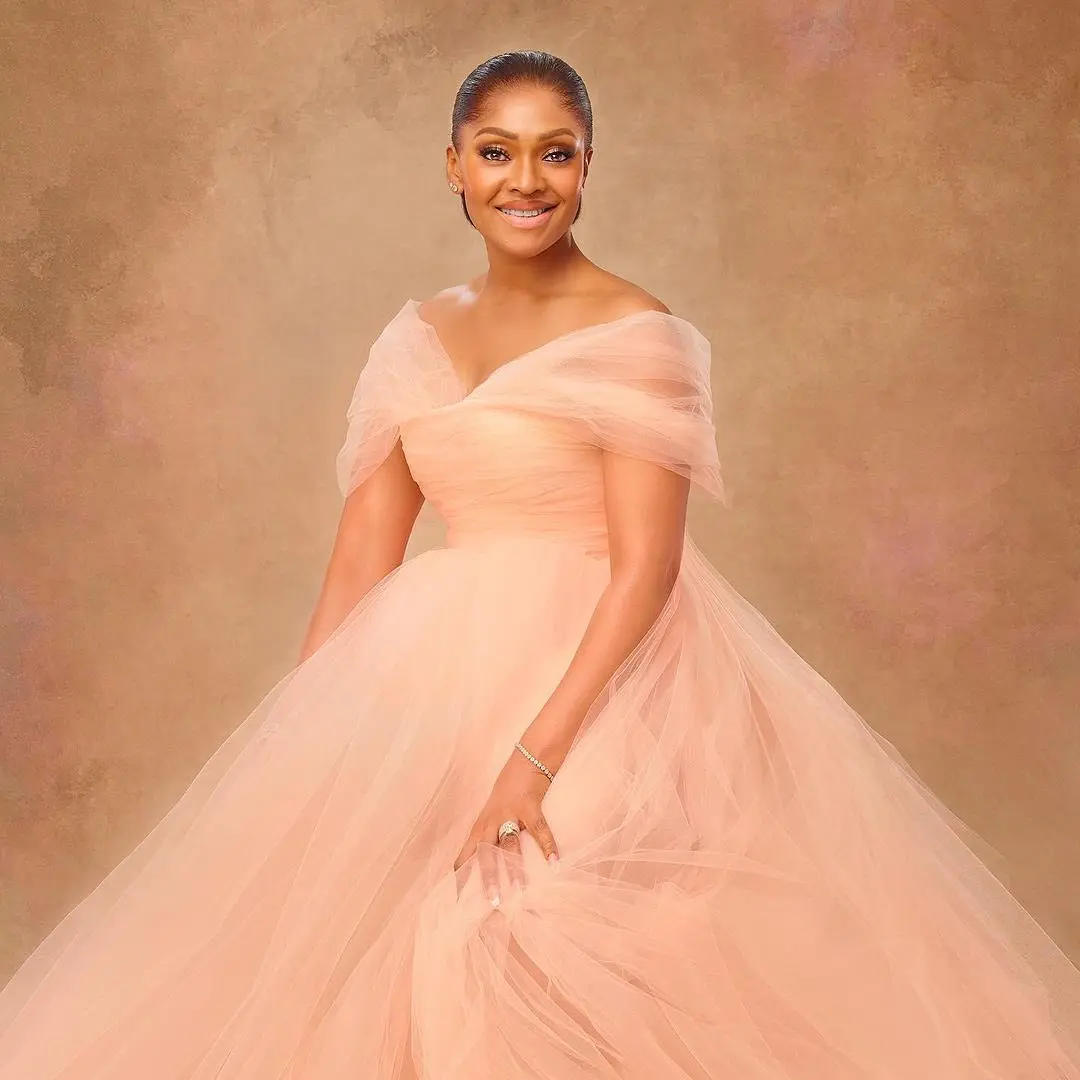 

Pink Off The Shoulder tulle A line Wedding Dresses Formal Party Grown Evening Dresses