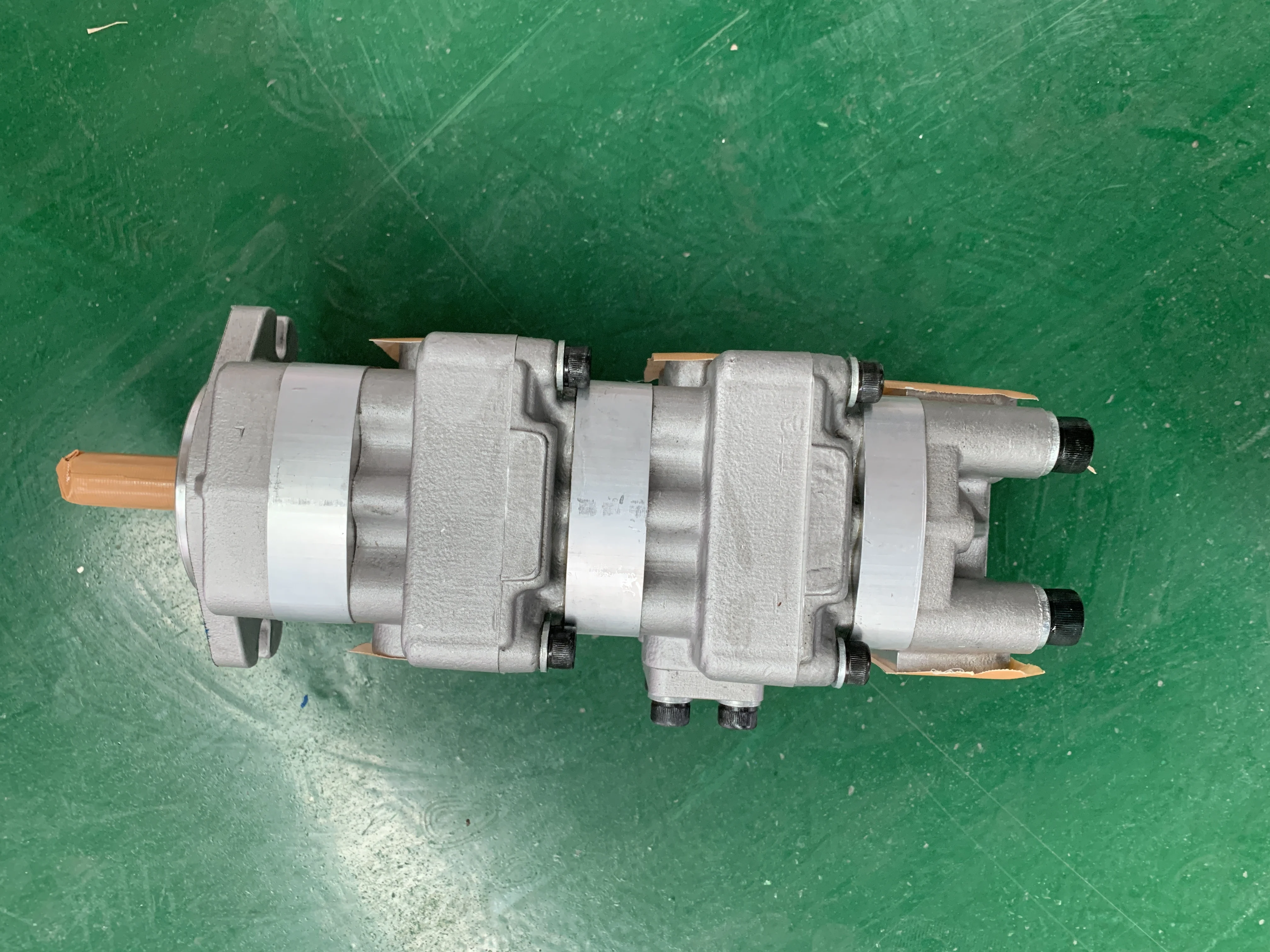 705-41-08090 Suku Cadang Ekskavator PC40 PC40-6 PC40-7 Pompa Roda Gigi Hidraulik