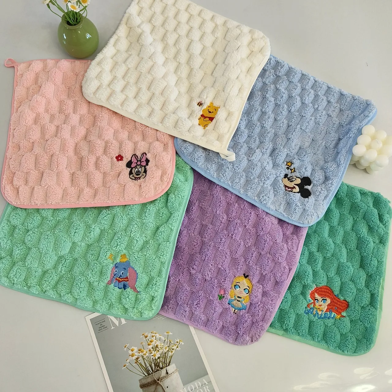 Miniso スクエアタオル タオル刺繍漫画コーラルベルベット子供用タオル吸水性ソフト速乾性フェイスワイプハンドタオル