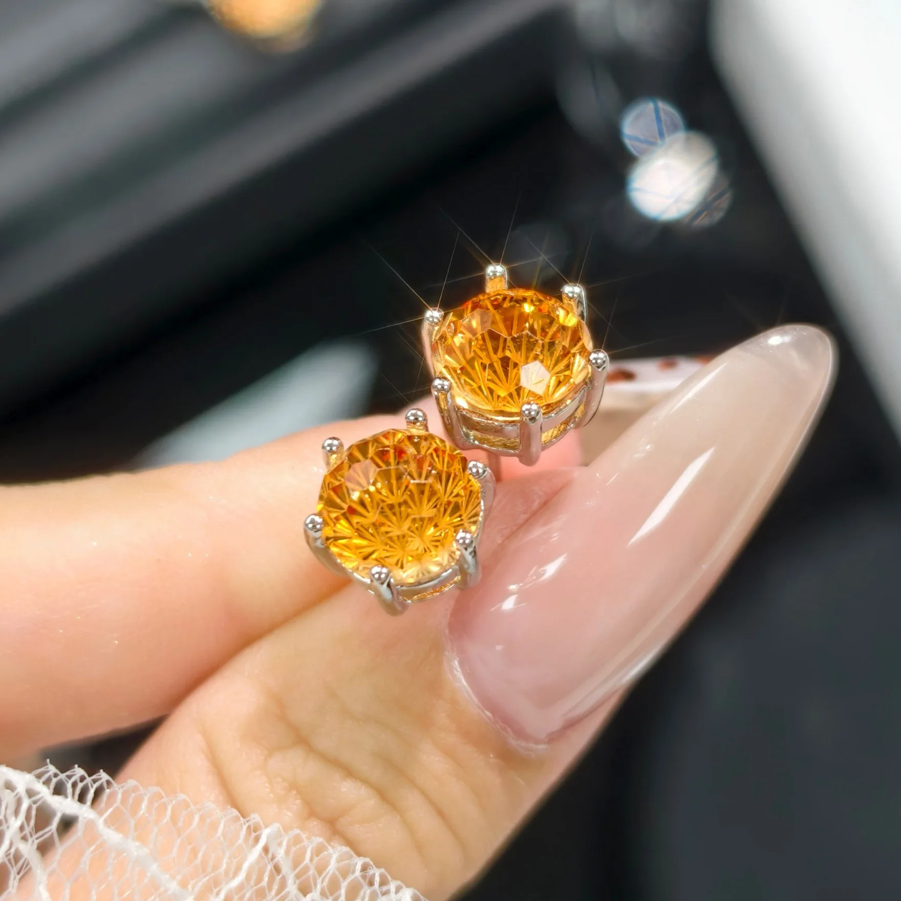 

Изысканный комплект украшений Ele Simple Chic: Желтое кольцо с бриллиантом, универсальные серьги и кулон-подвеска, роскошный модный ювелирный набор из трех предметов