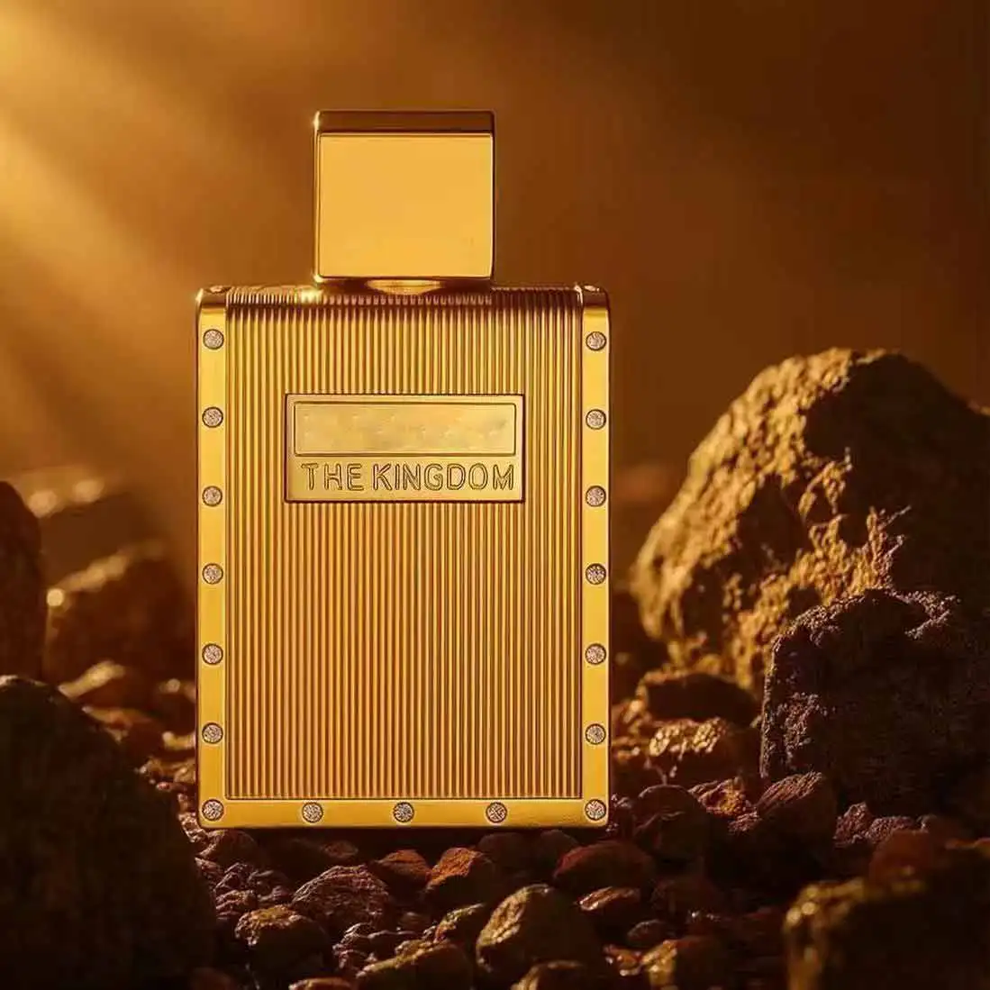 

Kingdom perfume, oriental spicy wood fragrance, gold box Tibetan fragrance, luxurious and elegant，perfect gift