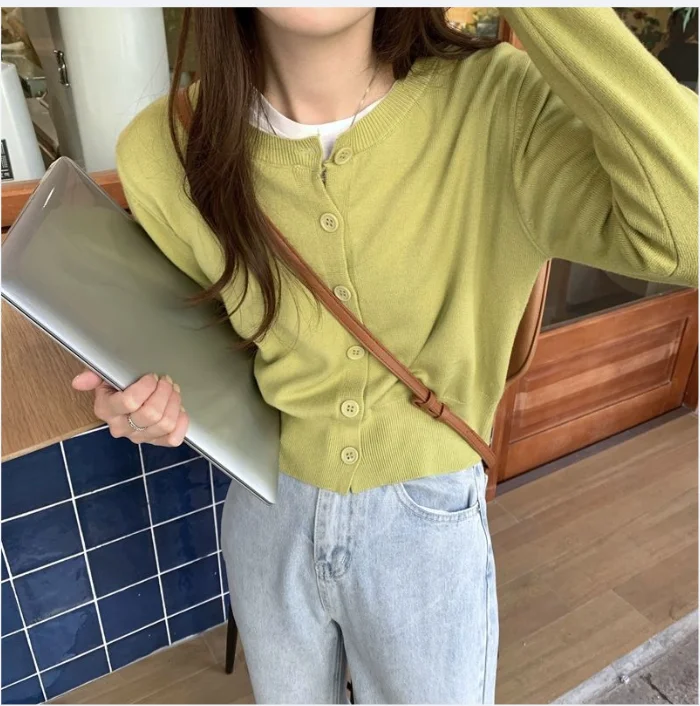 

2025 Cropped Knitted Cardigan Long Sleeve Pullovers Other Style No Collar Knitted Cardigan