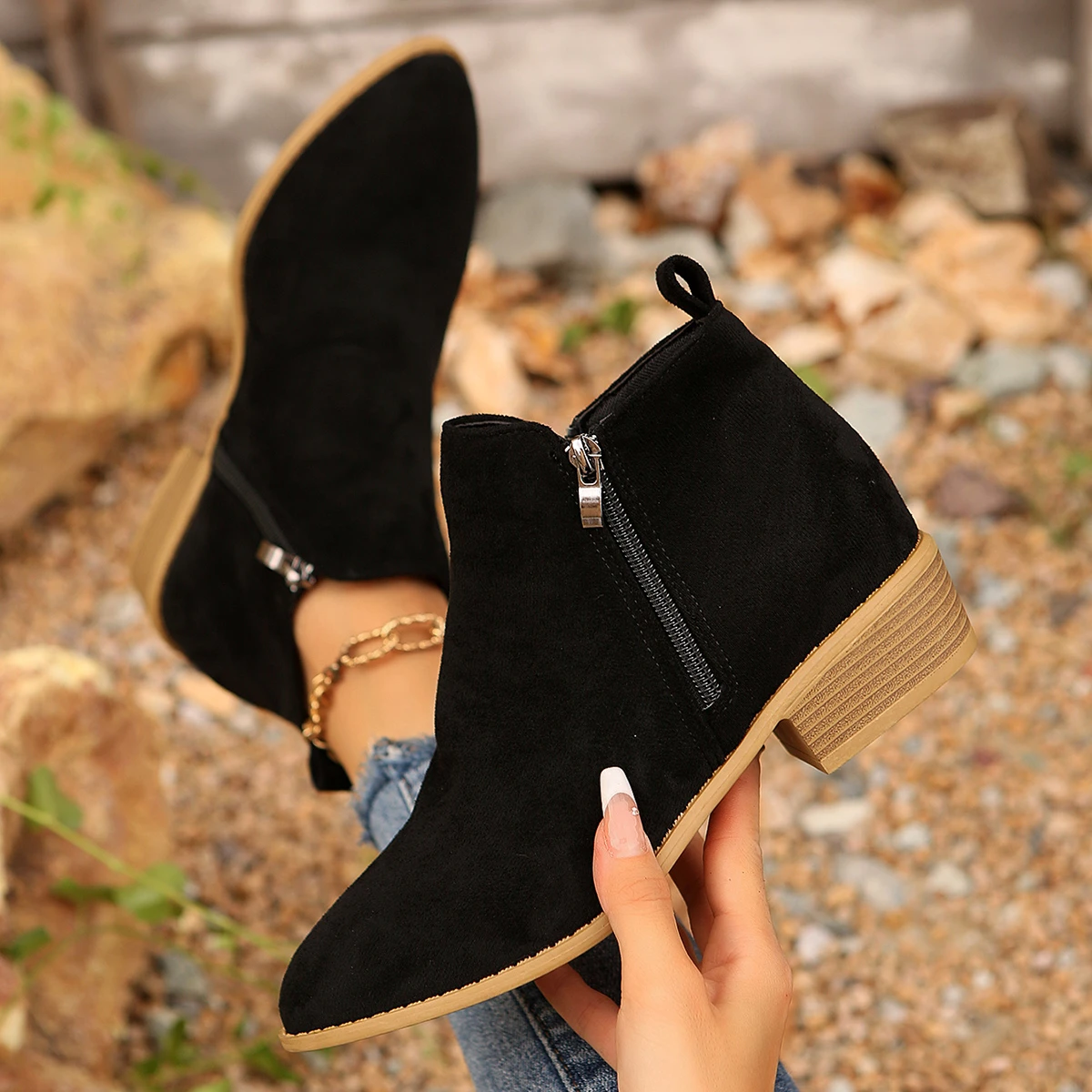 النساء حذاء من الجلد الخريف منصة مثير أحذية عالية الكعب للنساء 2025 موضة شتاء جديدة خفيفة الوزن أحذية مريحة النساء