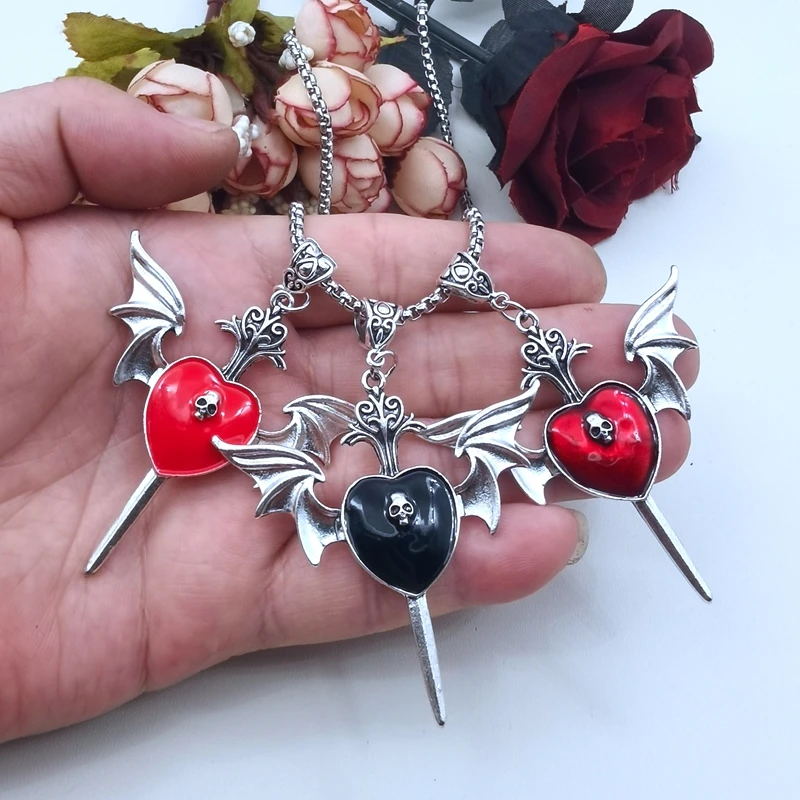 Collier ras du cou pour Halloween, horreur foncée, goutte d'huile rouge, aile de cœur, crâne, croix, chaîne Grunge, accessoires gothiques, bijoux de déclaration, cadeau