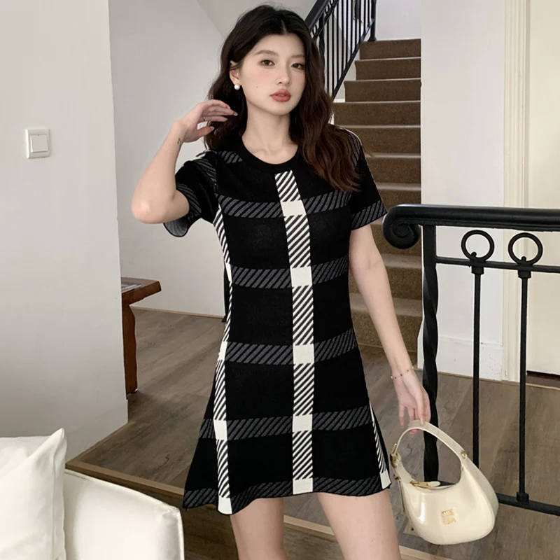 Contrast Check Knit Midi Dress Short Sleeves O-neck Summer Women Pullover Dresses Flared Hem Skirt Vintage Aesthetic Clothing