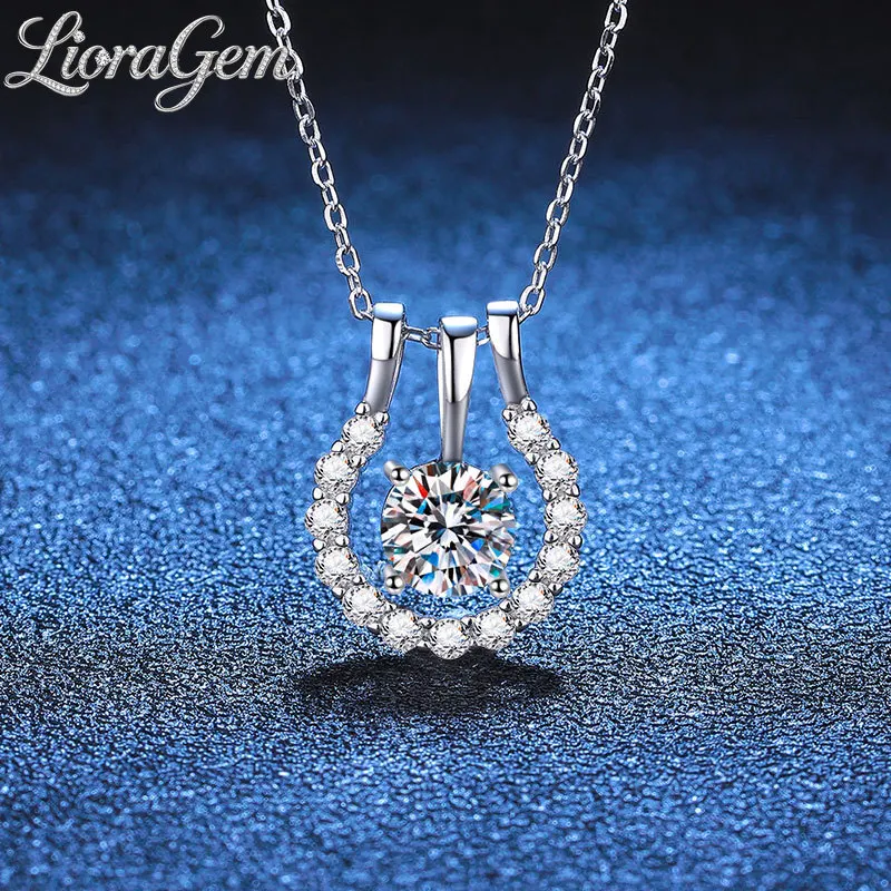 

LioraGem Horseshoe-shaped Diamond-encrusted Pendant Necklace, 2-way-wear 1-carat Moissanite Necklace Platinum PT950 Stamp