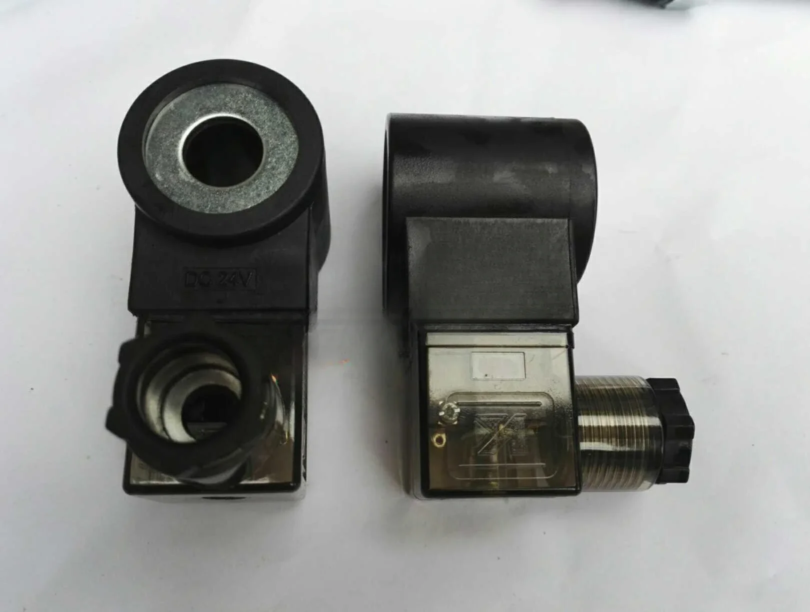 Solenoid valve DC24 volt coil New inner hole 13 inner hole 14 inner hole 16 (1)