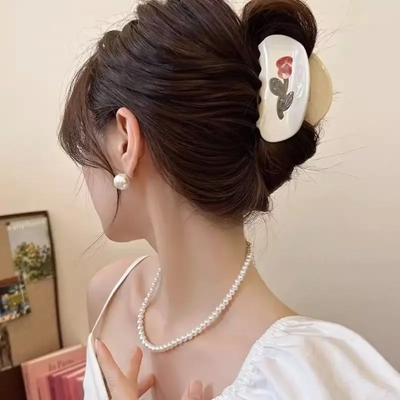 1 Stück, Rosenmuster, milchweißes Haar, Haarspange, elegant, Rosenblüten-Haarknoten, Haarspange im Haifisch-Design, neues Modell. – Detail 5