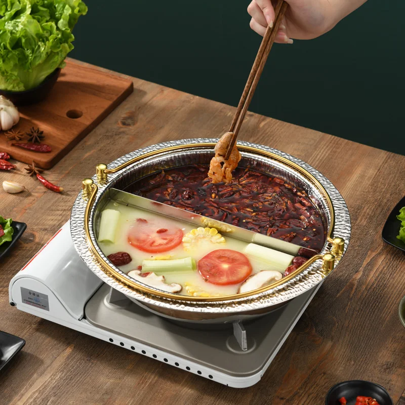 

Luxury Beautiful Cooking Pots Gold Plated Handle Chinese Fondue Three Layers Stainless Steel Soup Pot Hammer Pattern Stew Pot