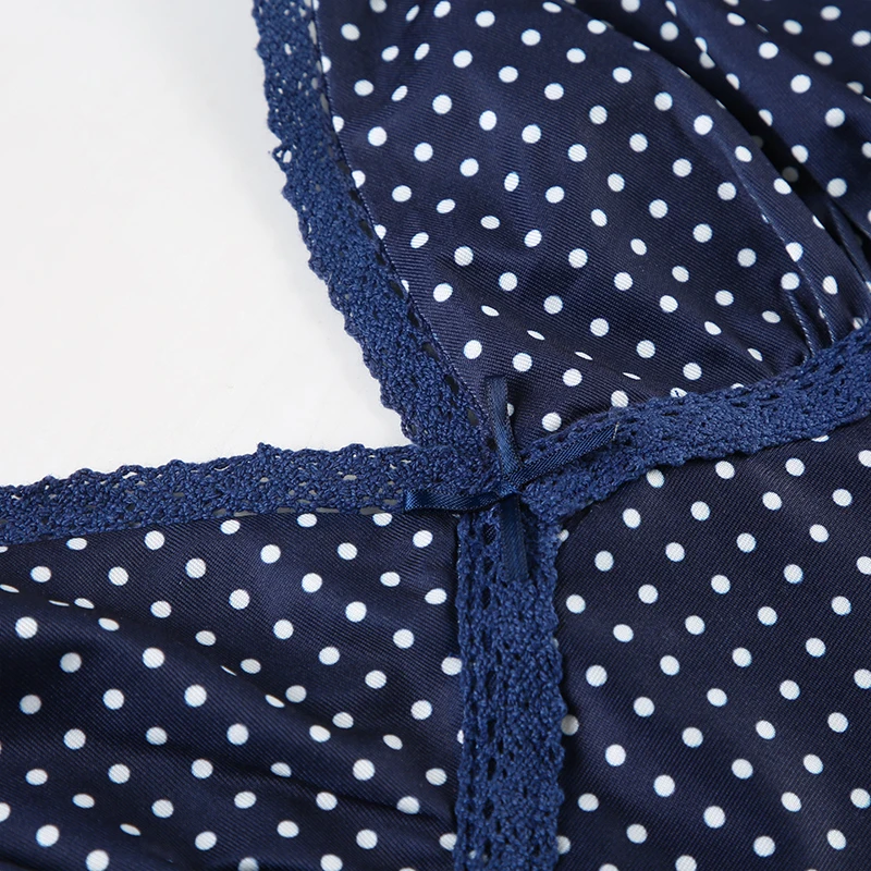 SUCHCUTE Coquette Retro Damen Polka Dot Camisole V-Ausschnitt Spitzenbesatz Spaghettiträger Gerafftes Slim Fit Blaues Y2K Ausgeh-Crop-Tanktop – Detail 10