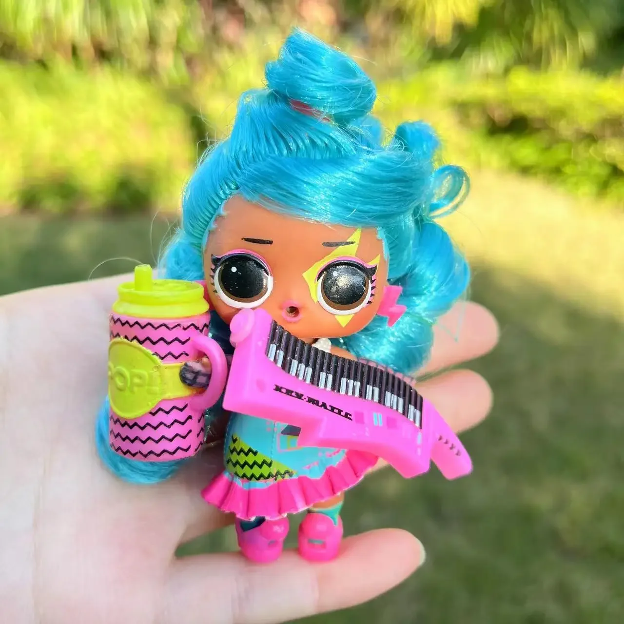 LOL 8CM Long Hair Doll Remix Series Rare Children\'s Toy House Children\'s Birthday and Christmas Gifts Without Boxes